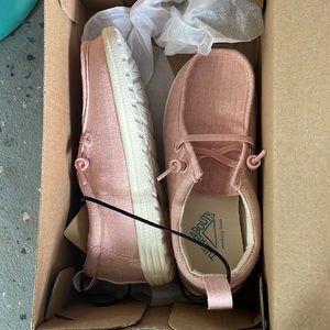 Kids JCPenney “heydudes” size 11